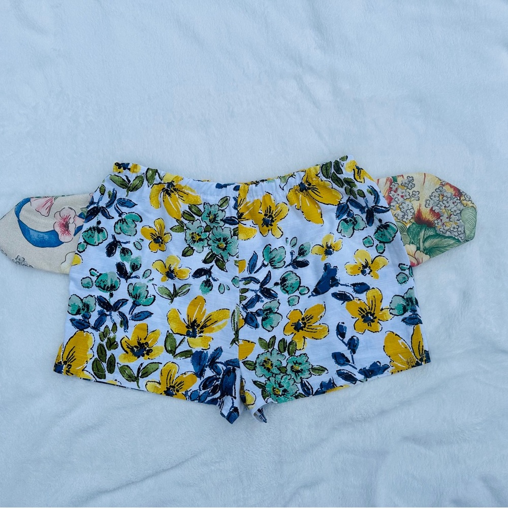 Vintage shower curtains upcycled handmade yellow flower shorts 🌼